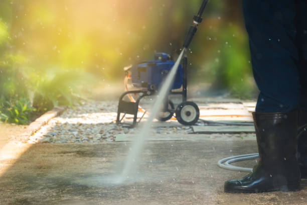 Best Playground Equipment Cleaning  in Bay Shore, NY